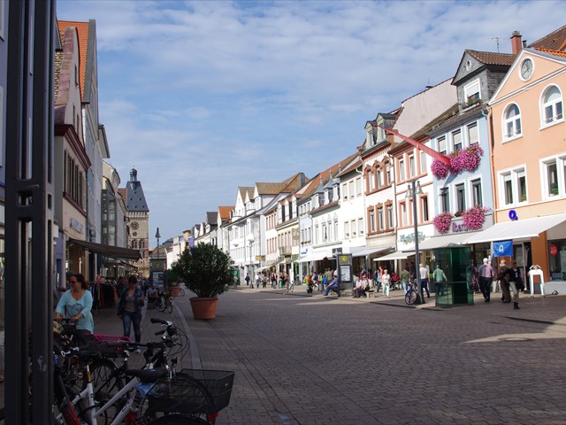 24-Speyer main street